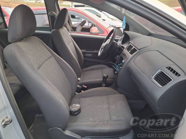 2013 VOLKSWAGEN FOX 
