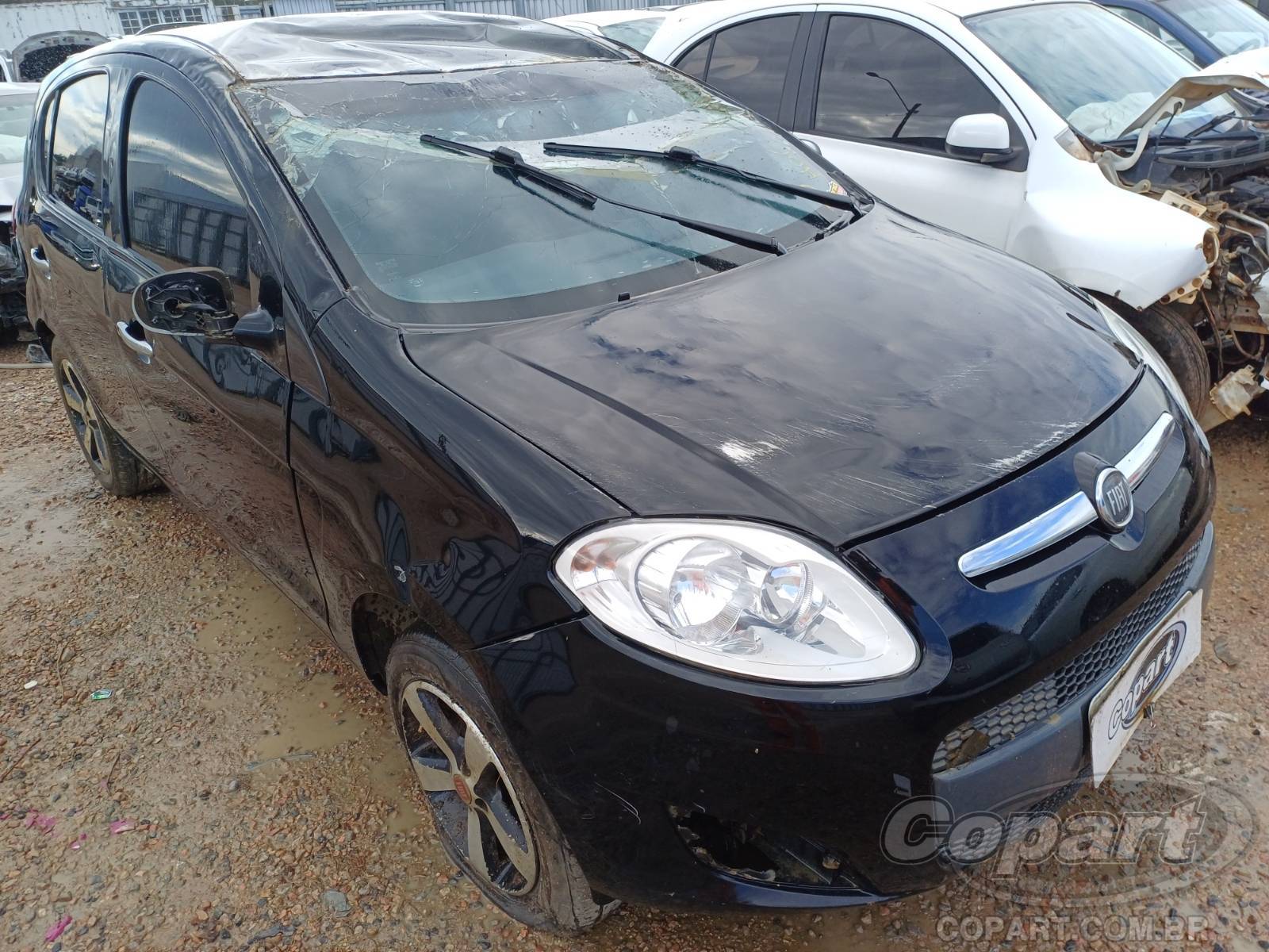 Fiat Palio Attractive 1.4 Evo 2013 Colisão Média Monta