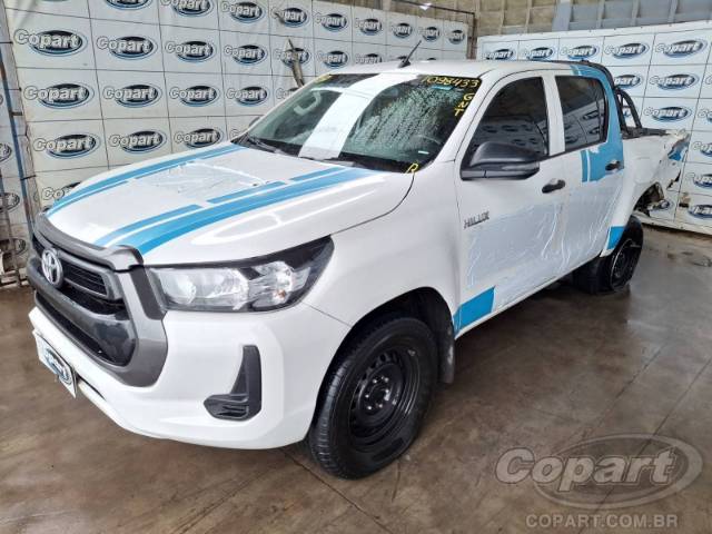 2024 TOYOTA HILUX CD 