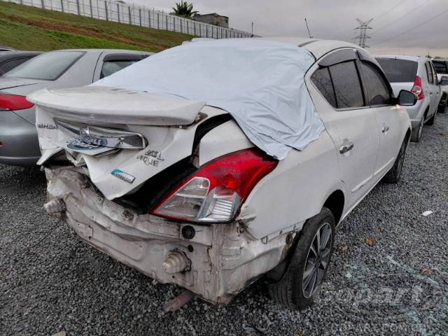 2018 NISSAN VERSA 