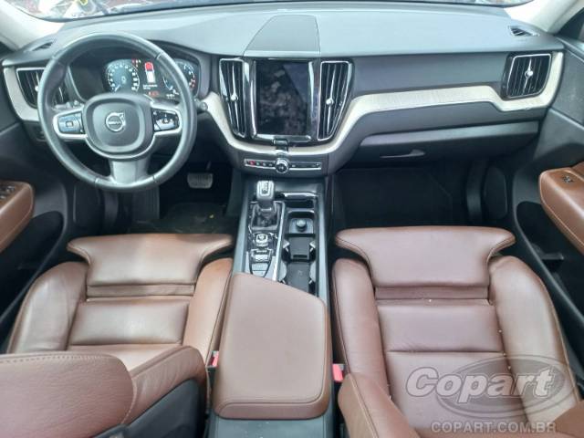 2018 VOLVO XC60 