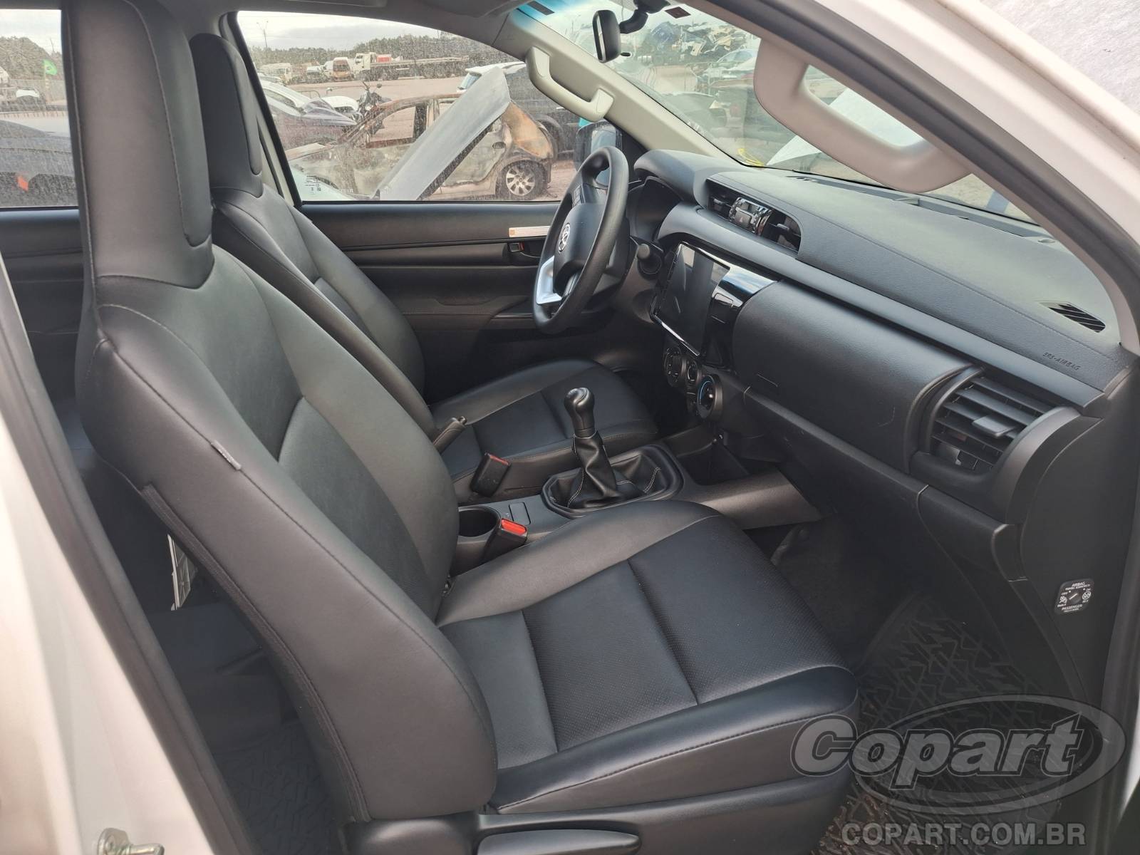 2024 TOYOTA HILUX CD — foto 5 de 10