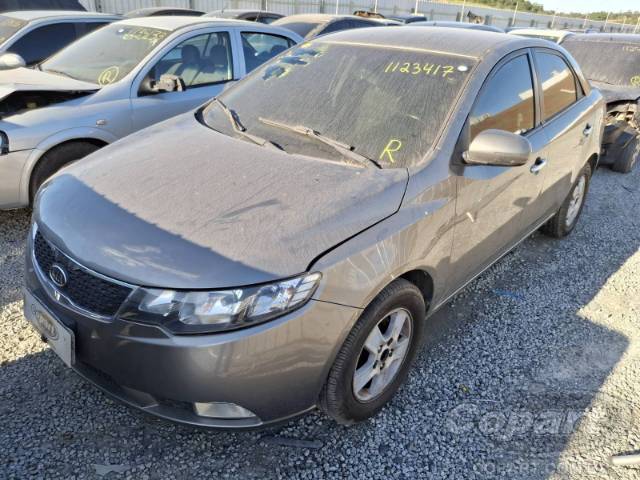 2013 KIA CERATO 