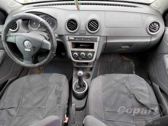 2012 VOLKSWAGEN VOYAGE 