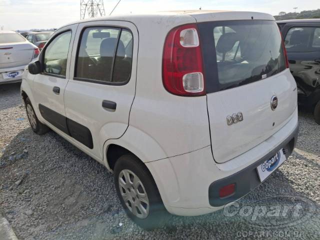 2015 FIAT UNO 