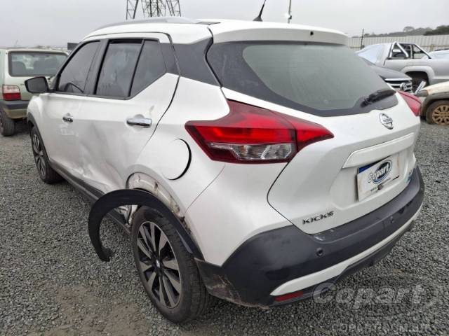 2018 NISSAN KICKS 