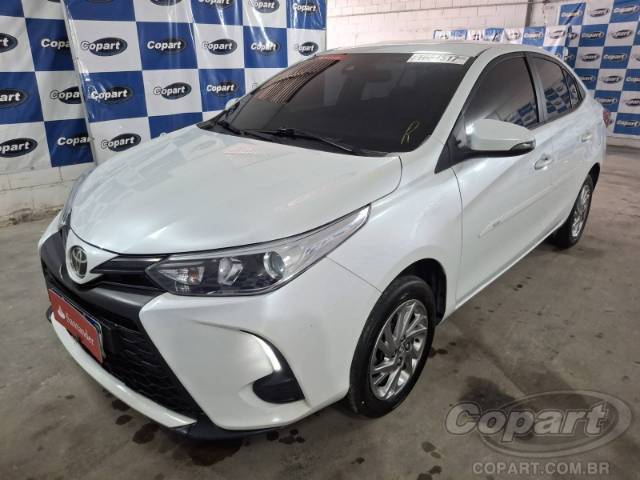 2023 TOYOTA YARIS SEDA 