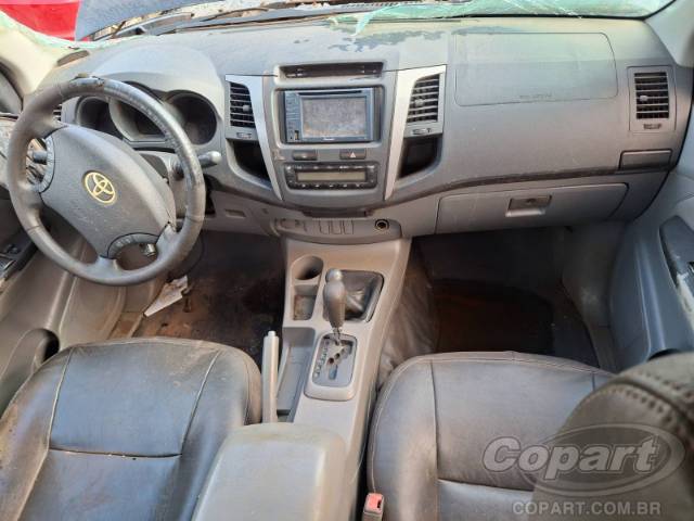 2011 TOYOTA HILUX CD 
