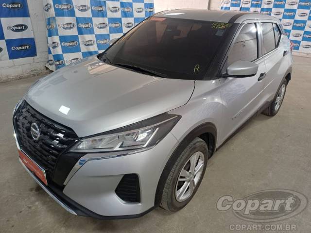 2022 NISSAN KICKS 