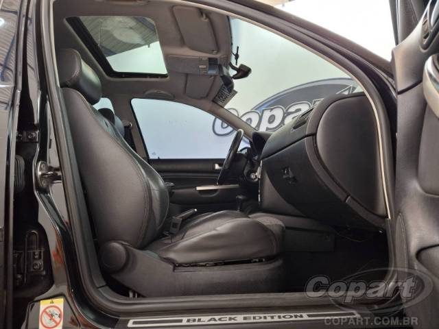 2010 VOLKSWAGEN GOLF 