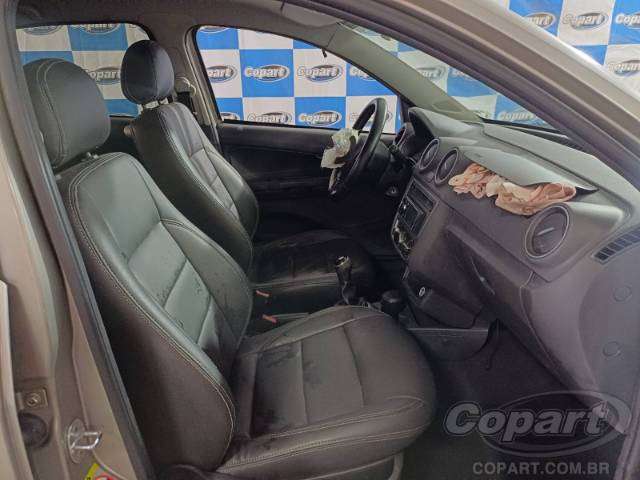 2014 VOLKSWAGEN VOYAGE 