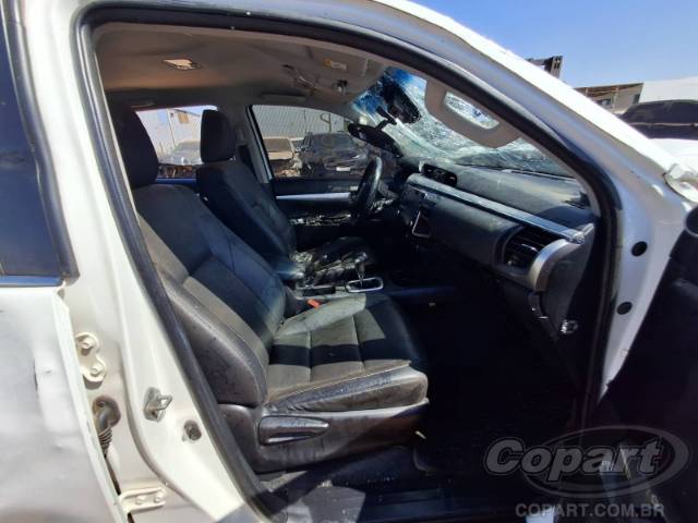 2023 TOYOTA HILUX CD 
