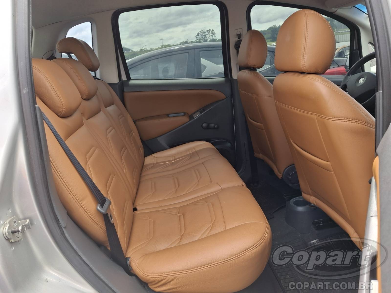Foto 6 de 11: 2010 FIAT IDEA