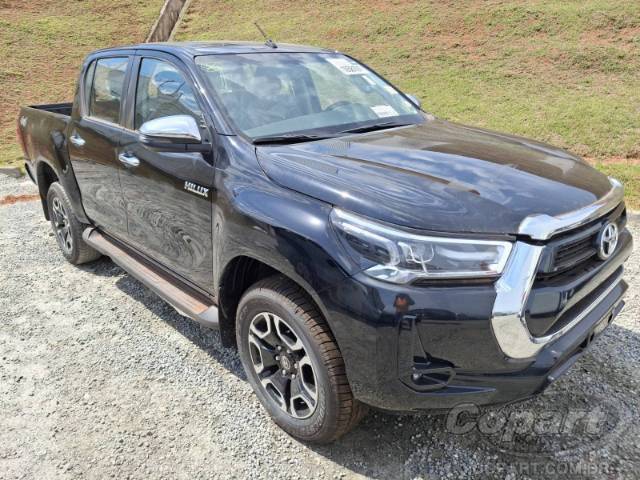 2025 TOYOTA HILUX CD 