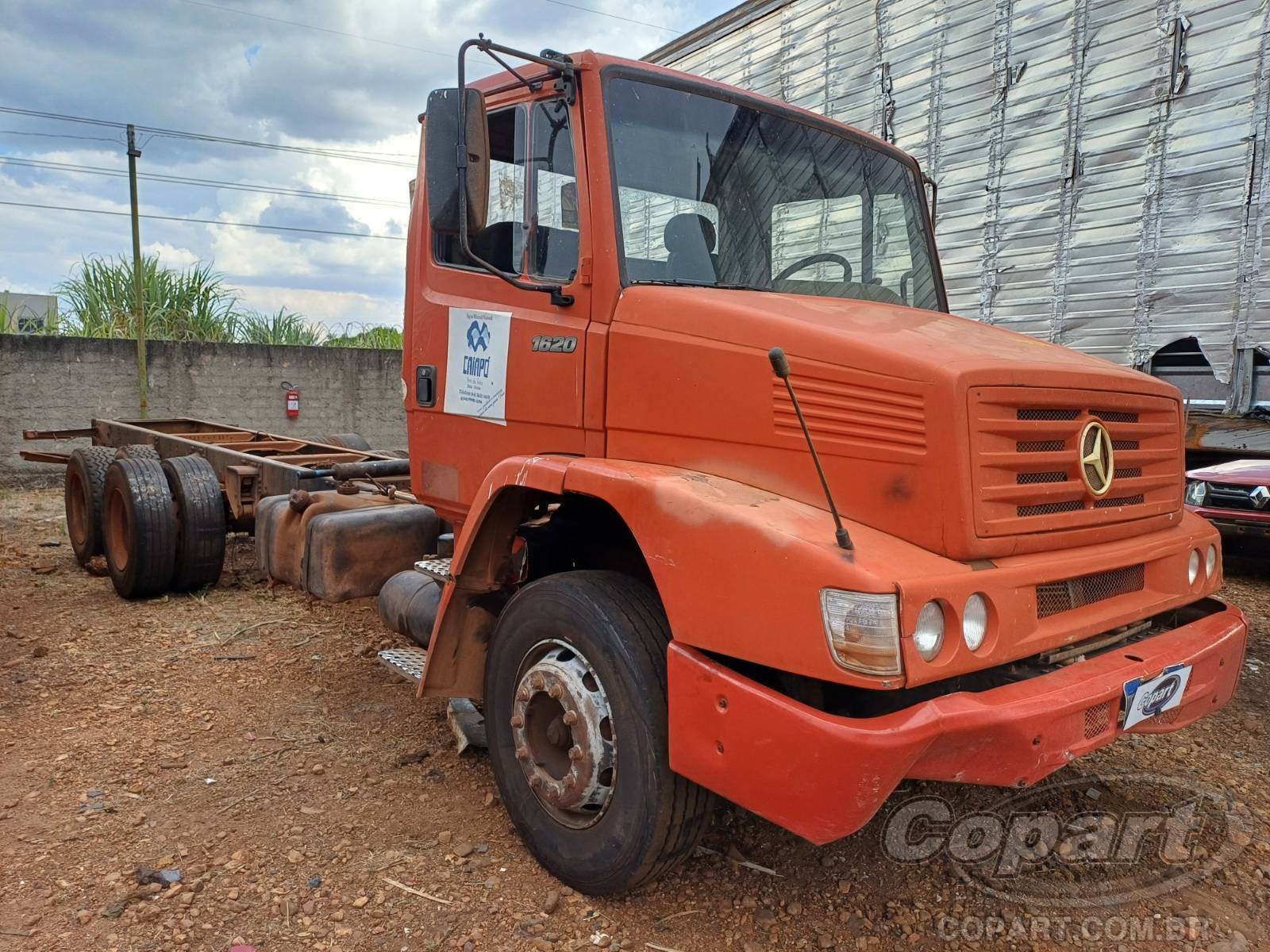 2004 MERCEDES BENZ L-1620 Caminhão