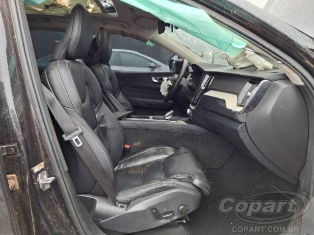 2021 VOLVO XC60 
