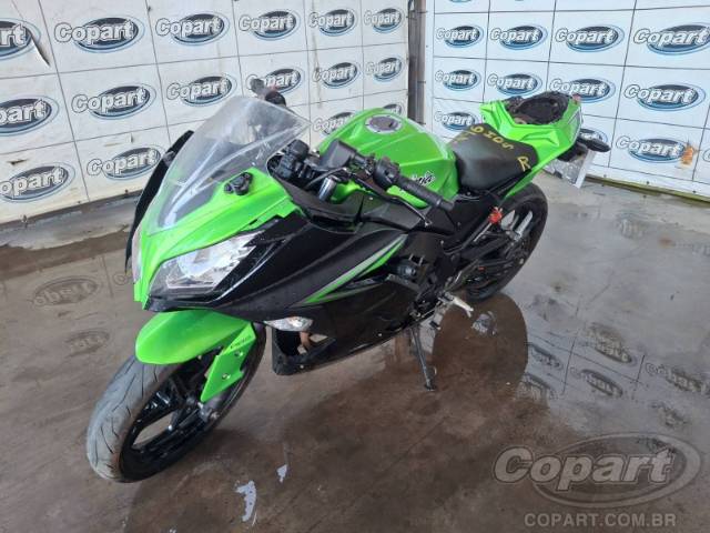 2023 KAWASAKI NINJA 300 