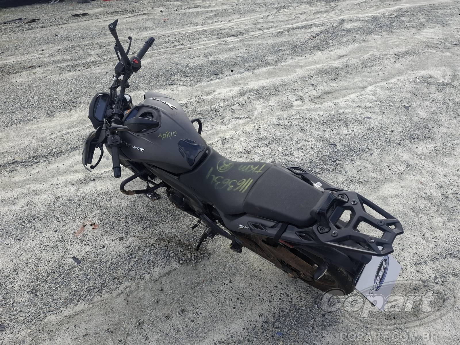 Foto 3: 2026 BAJAJ DOMINAR