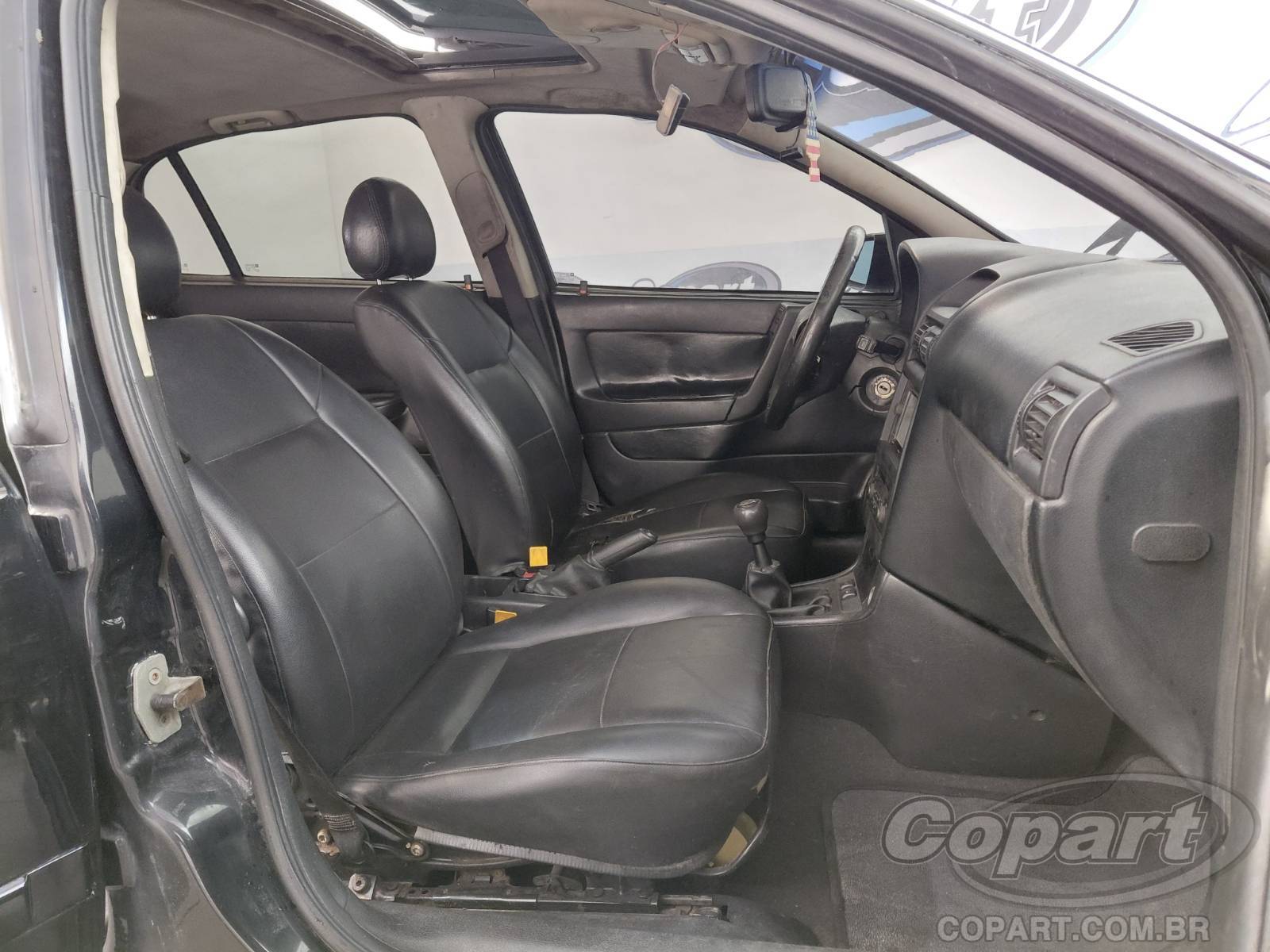 2004 CHEVROLET ASTRA — foto 5 de 12