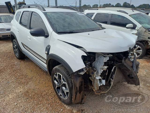 2024 RENAULT DUSTER 