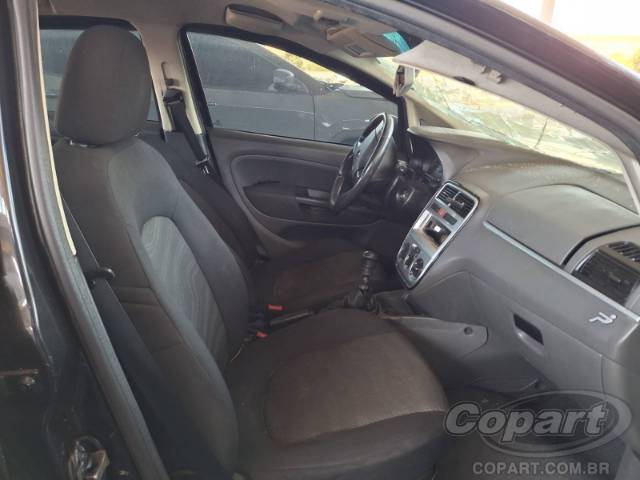 2011 FIAT PUNTO 