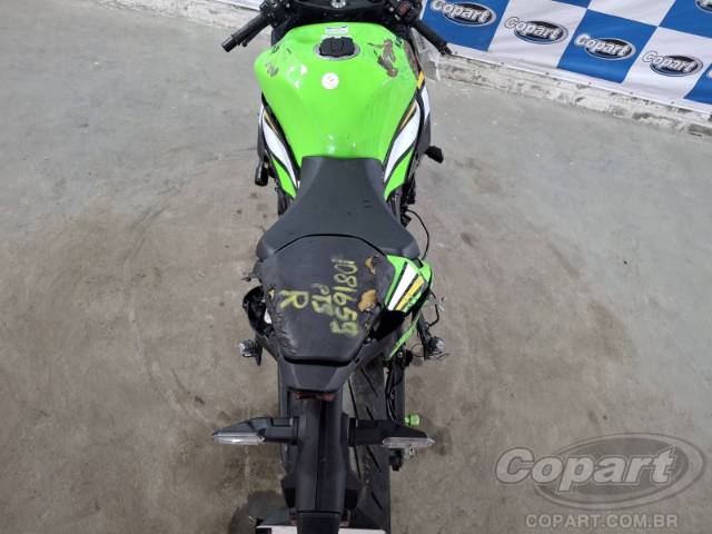 2025 KAWASAKI NINJA ZX-6R 