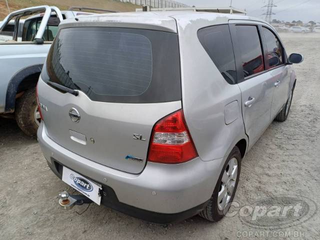 2010 NISSAN LIVINA 