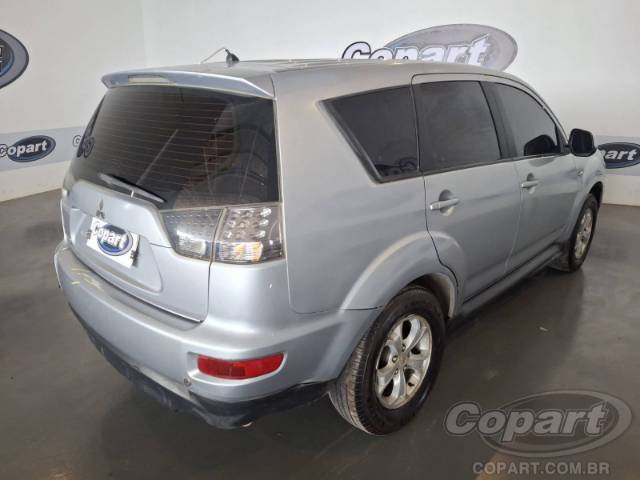 2010 MITSUBISHI OUTLANDER 
