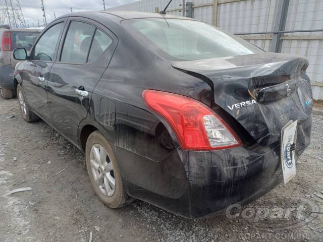 2014 NISSAN VERSA 
