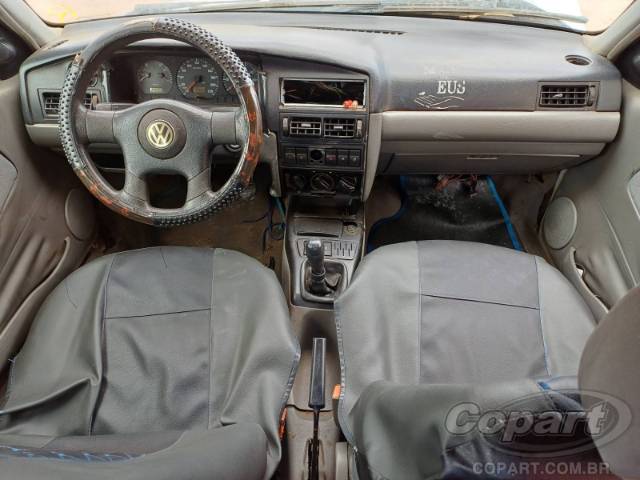 2001 VOLKSWAGEN SANTANA 