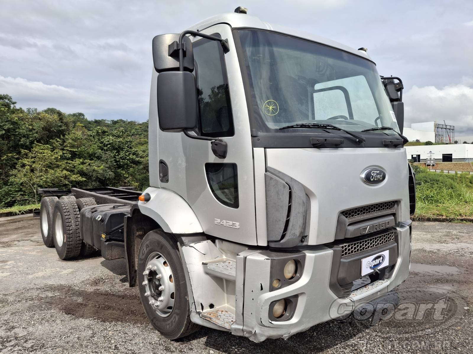 FORD CARGO 2423