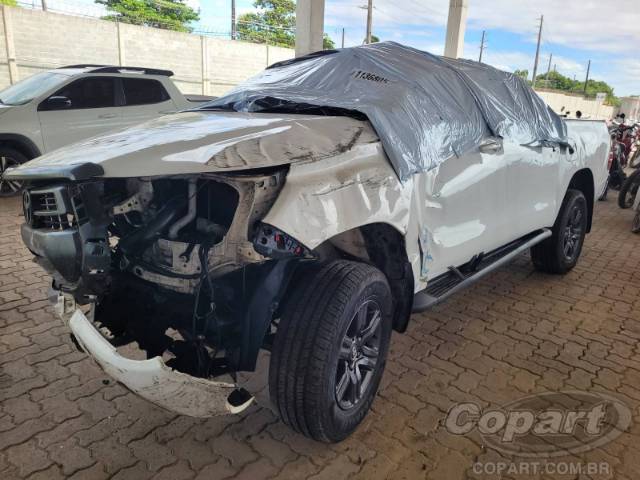 2024 TOYOTA HILUX CD 