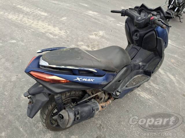 2021 YAMAHA XMAX 