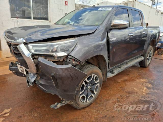 2023 TOYOTA HILUX CD 