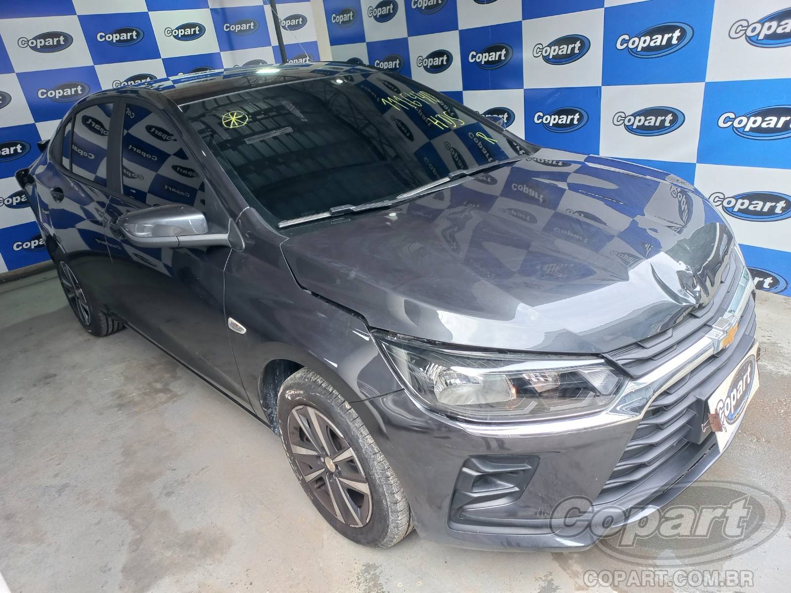 Chevrolet Onix Plus