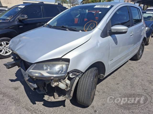 2013 VOLKSWAGEN FOX 