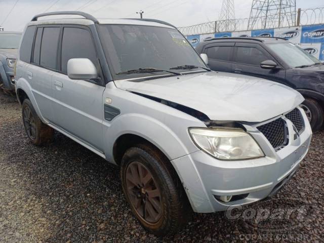 2010 MITSUBISHI PAJERO TR4 