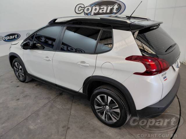 2023 PEUGEOT 2008 