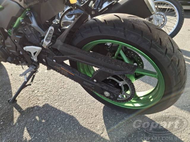 2026 KAWASAKI Z500 