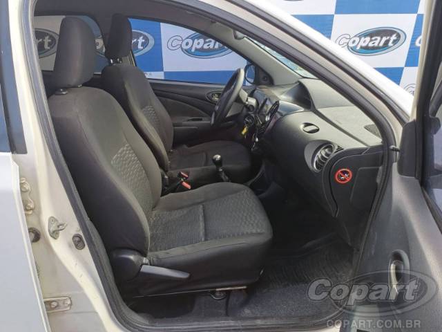 2014 TOYOTA ETIOS SEDA 