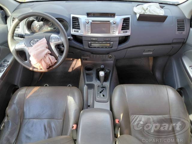 2014 TOYOTA HILUX CD 