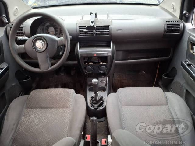 2006 VOLKSWAGEN FOX 