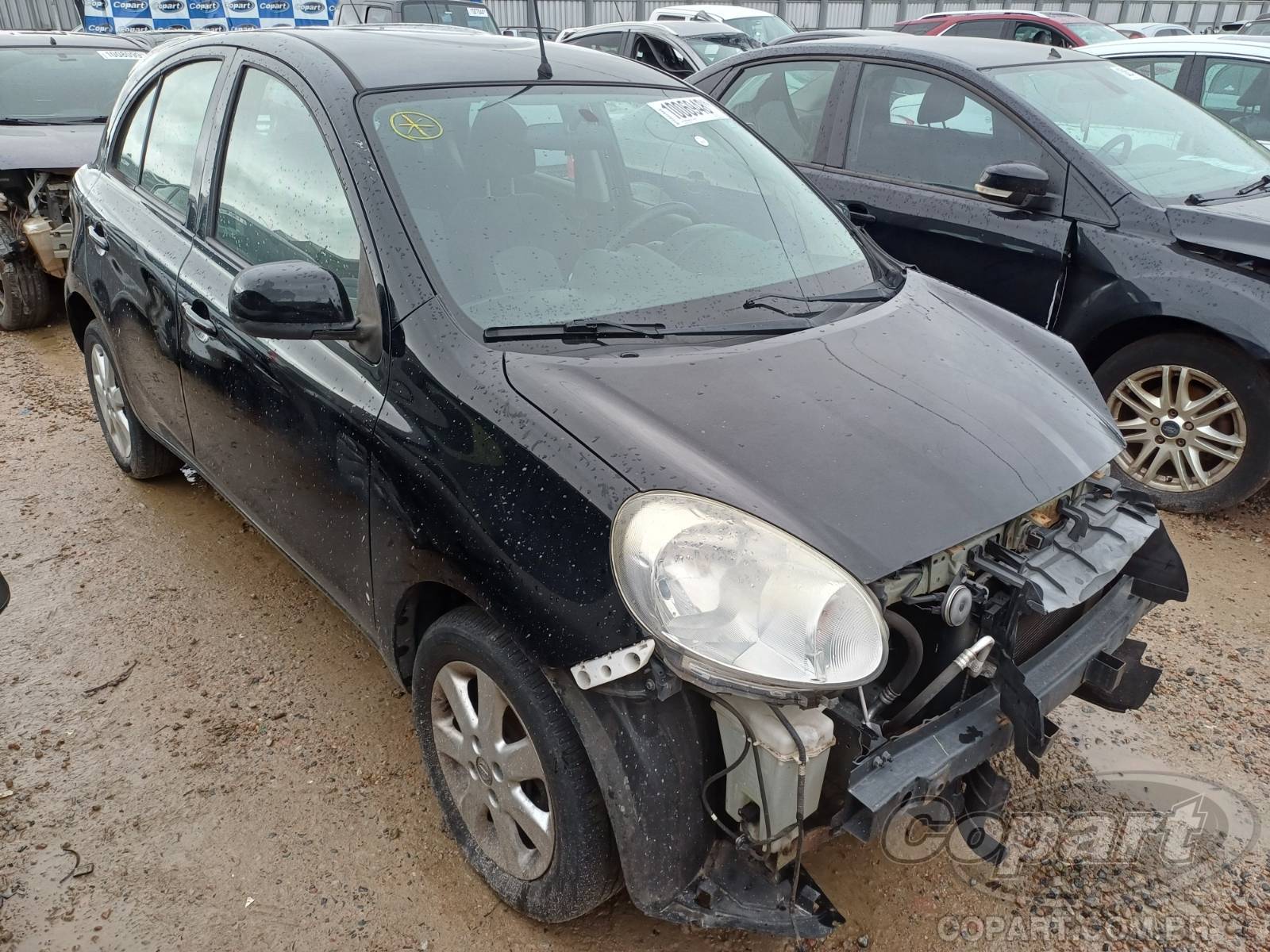 Veículo Nissan March NISSAN MARCH SV 1.6 16V 2013 2014 em leilão