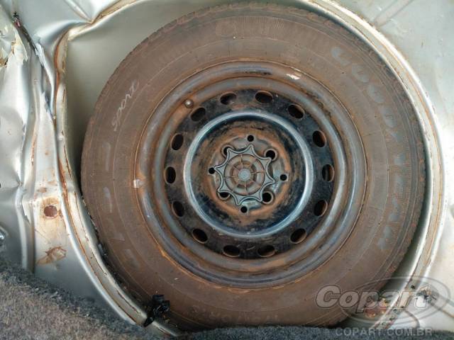 2005 VOLKSWAGEN GOL 