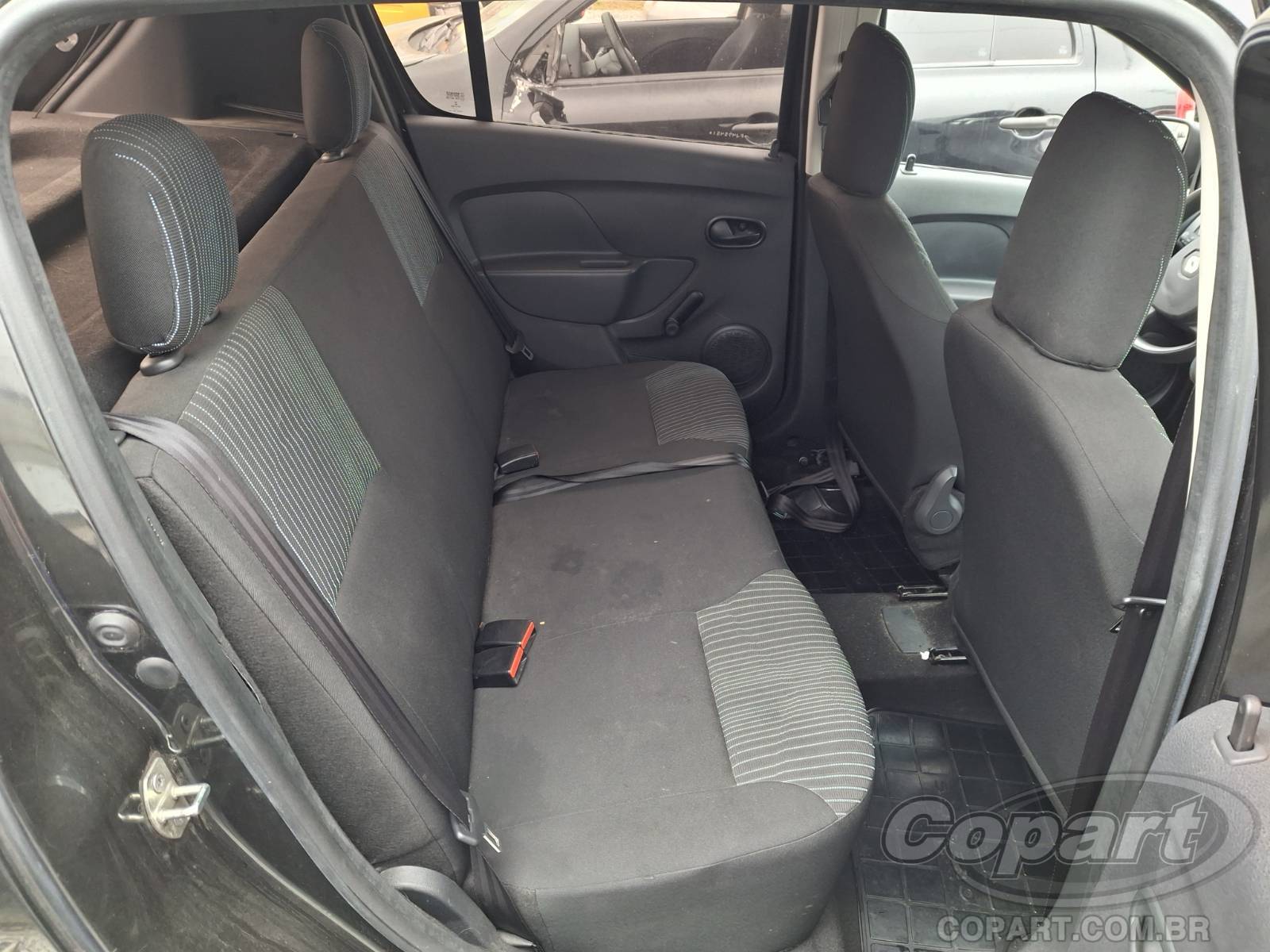 Foto 6 de 13: 2015 RENAULT SANDERO