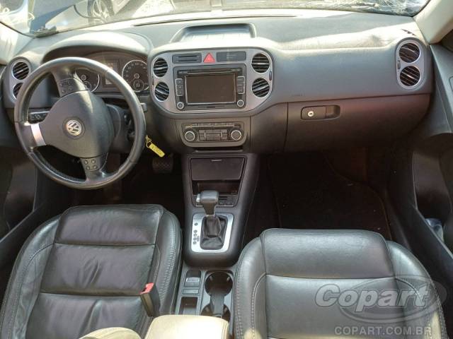 2010 VOLKSWAGEN TIGUAN 