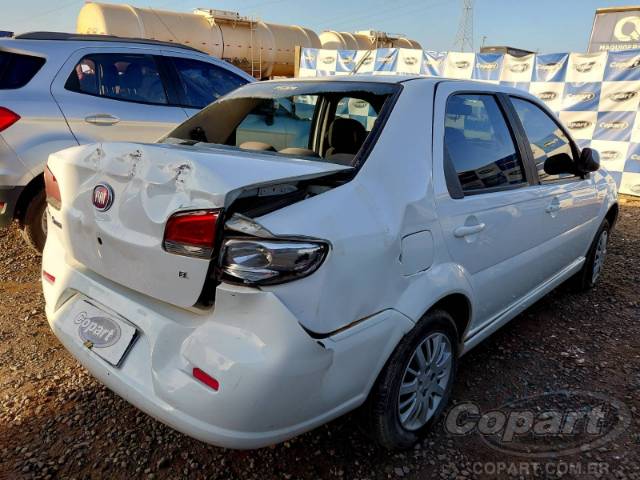 2015 FIAT SIENA 