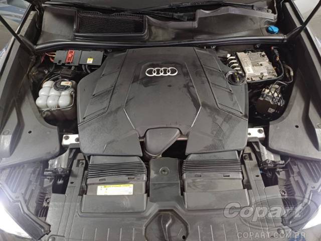 2019 AUDI Q8 