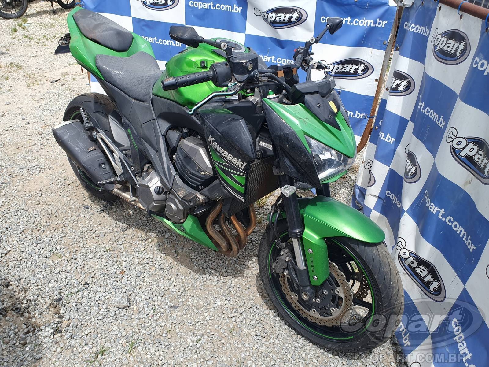 Veículo KAWASAKI Z800 Kawasaki Z800 ABS 2016 Pequena Monta 2016 em leilão