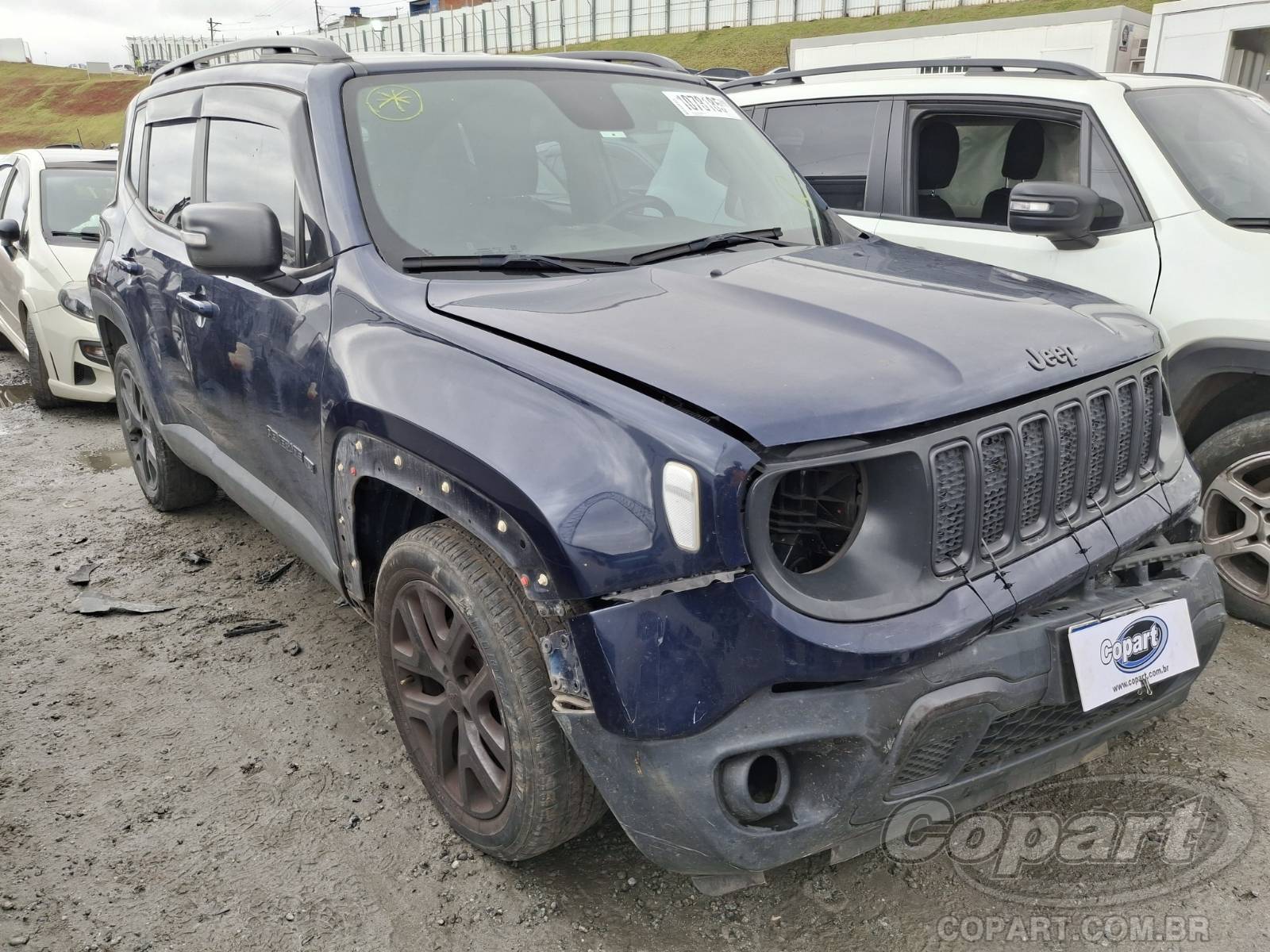 Veículo Fiat Renegade JEEP RENANGE Longitude 1.8 16V Flex 2021 em leilão
